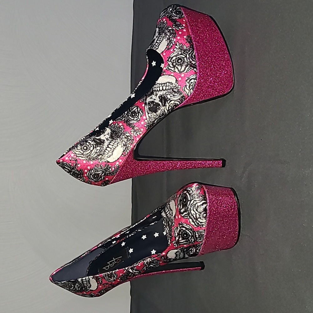 Super Sexy Skulls and Roses Heels Iron Fist pumps